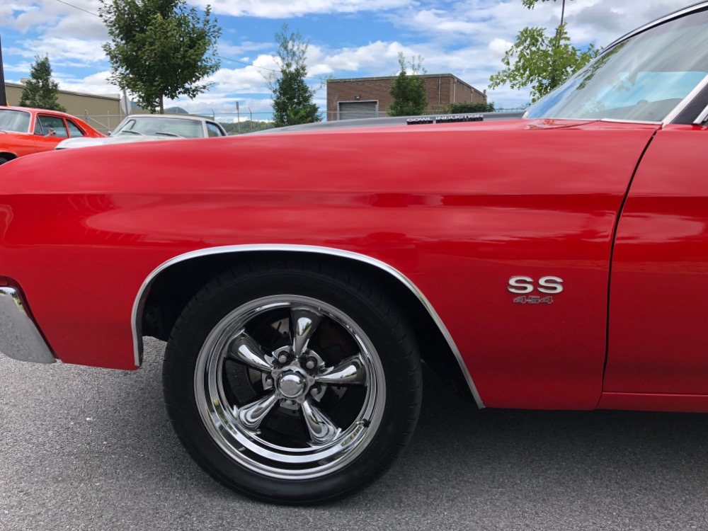 Used 1971 Chevrolet Chevelle -SS454/ 4 WHEEL DISC/12 BOLT/PS-NEW PAINT-RELIABLE MUSCLE CAR- SEE VIDEO | Mundelein, IL