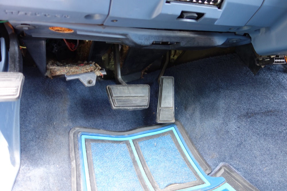 Used 1986 Chevrolet El Camino SUPER SPORT- 305 V8 /2004R OVERDRIVE 4 SPEED | Mundelein, IL