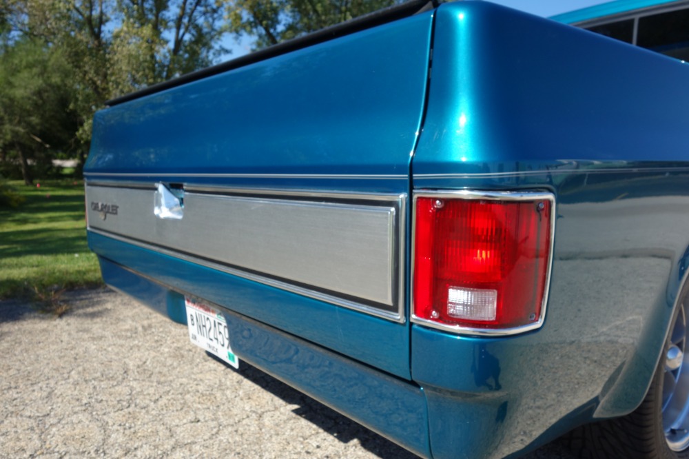 Used 1987 Chevrolet Pickup -C-10 - DARK TEAL PICKUP -RIDE TECH SUSPENSION- FUEL INJECTED- SEE VIDEO | Mundelein, IL
