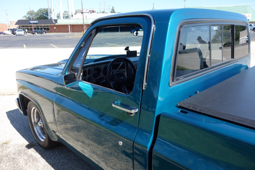 Used 1987 Chevrolet Pickup -C-10 - DARK TEAL PICKUP -RIDE TECH SUSPENSION- FUEL INJECTED- SEE VIDEO | Mundelein, IL