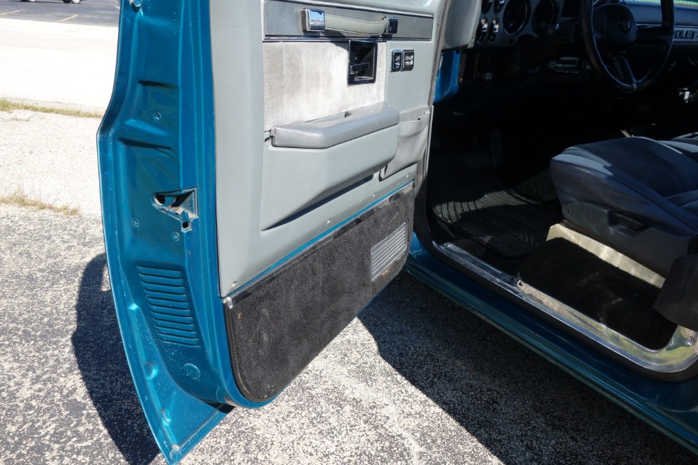 Used 1987 Chevrolet Pickup -C-10 - DARK TEAL PICKUP -RIDE TECH SUSPENSION- FUEL INJECTED- SEE VIDEO | Mundelein, IL