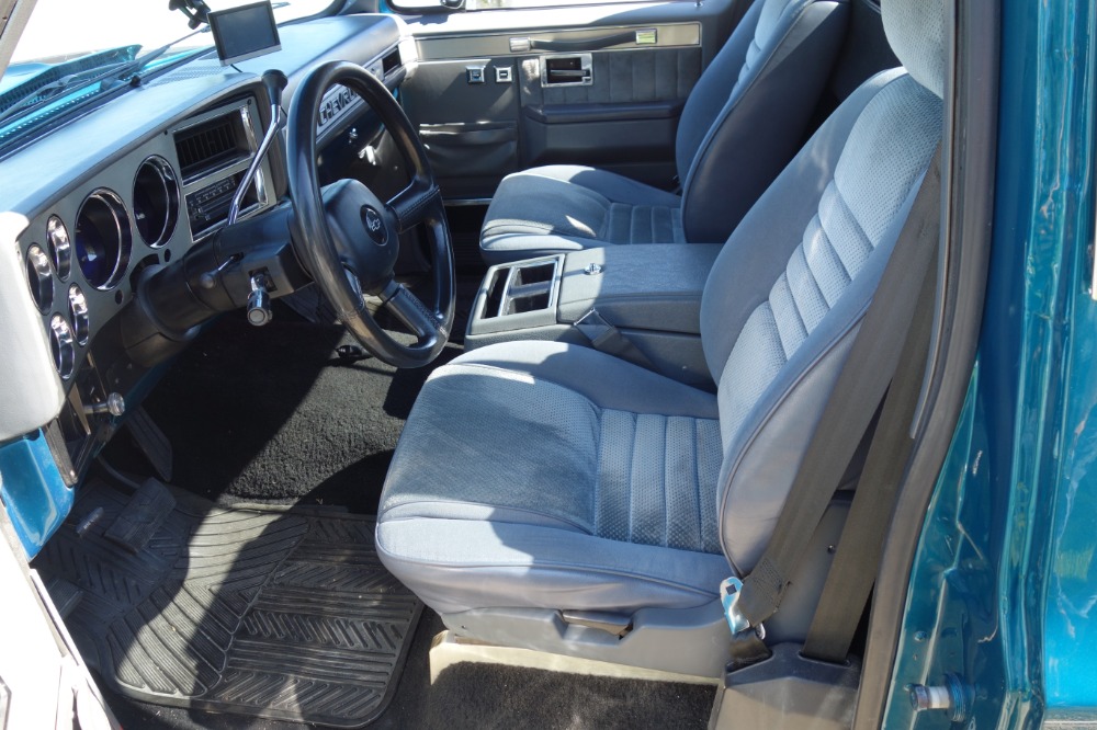 Used 1987 Chevrolet Pickup -C-10 - DARK TEAL PICKUP -RIDE TECH SUSPENSION- FUEL INJECTED- SEE VIDEO | Mundelein, IL