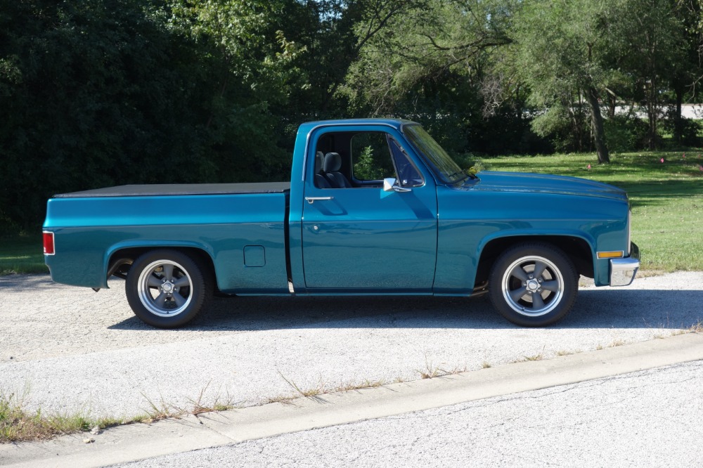 Used 1987 Chevrolet Pickup -C-10 - DARK TEAL PICKUP -RIDE TECH SUSPENSION- FUEL INJECTED- SEE VIDEO | Mundelein, IL
