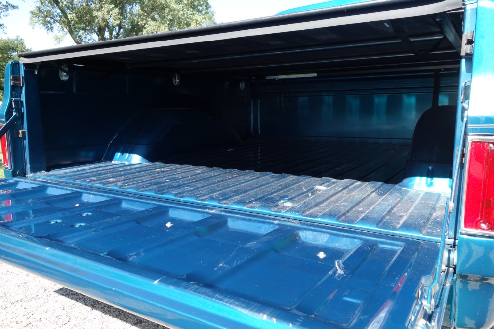Used 1987 Chevrolet Pickup -C-10 - DARK TEAL PICKUP -RIDE TECH SUSPENSION- FUEL INJECTED- SEE VIDEO | Mundelein, IL