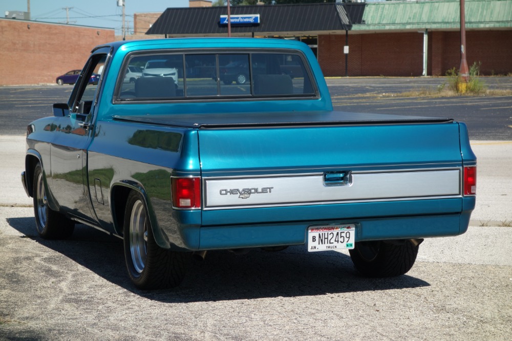 Used 1987 Chevrolet Pickup -C-10 - DARK TEAL PICKUP -RIDE TECH SUSPENSION- FUEL INJECTED- SEE VIDEO | Mundelein, IL