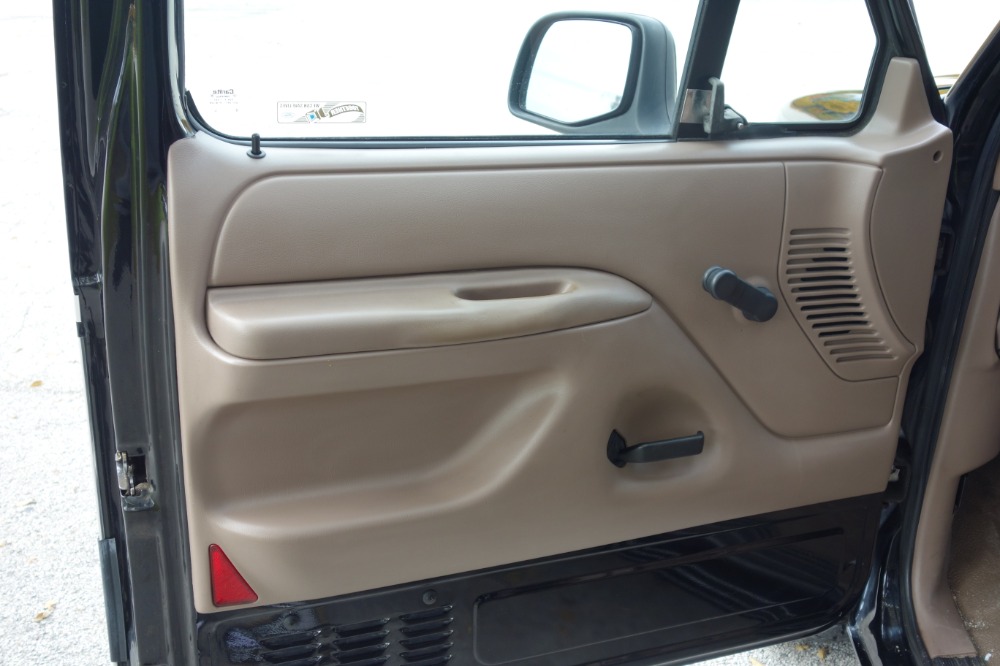 Used 1993 Ford Bronco - SOLID 4X4 RELIABLE WINTER DRIVER- 123K MILES - SEE VIDEO | Mundelein, IL
