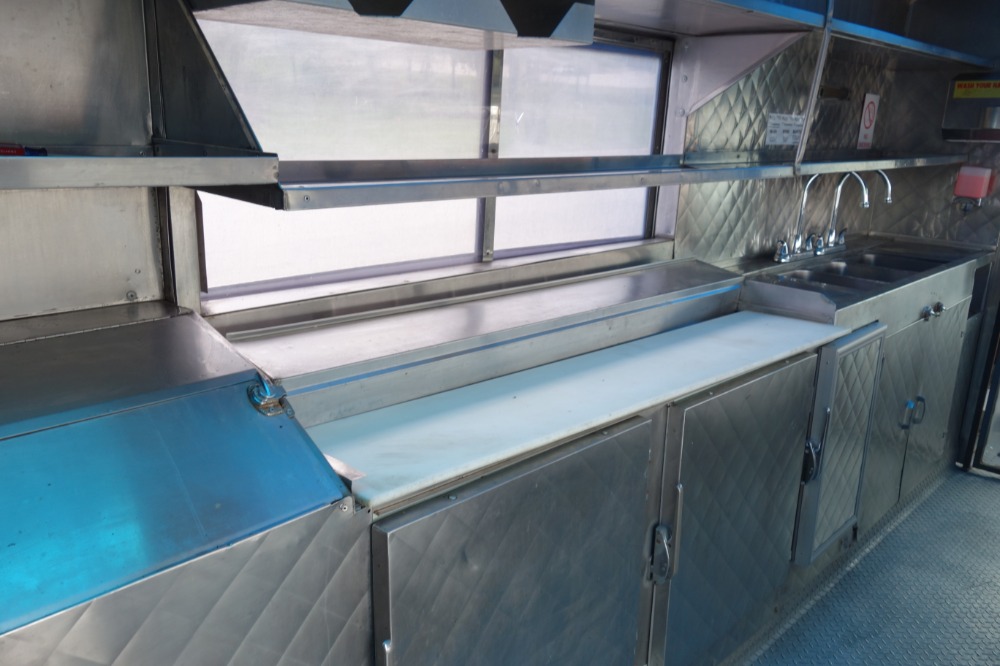 Used 1987 Chevy Food Truck Grumman Olsen Kurbmaster - SEE VIDEO | Mundelein, IL