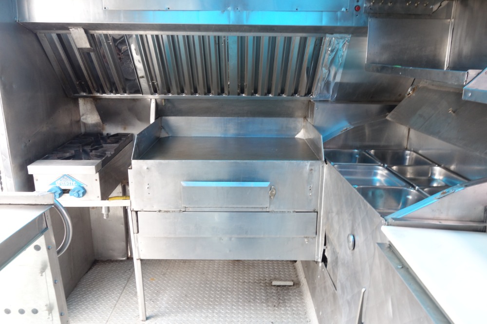 Used 1987 Chevy Food Truck Grumman Olsen Kurbmaster - SEE VIDEO | Mundelein, IL