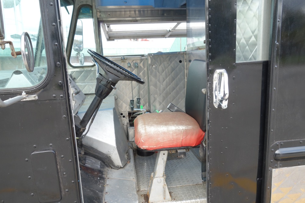 Used 1987 Chevy Food Truck Grumman Olsen Kurbmaster - SEE VIDEO | Mundelein, IL