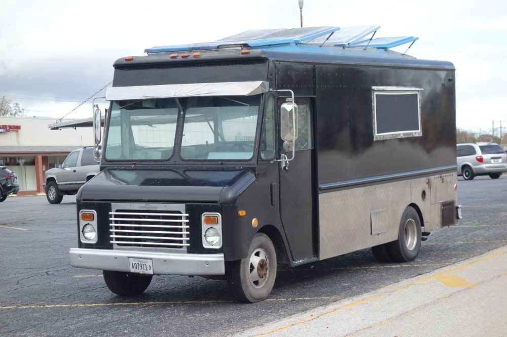 Used 1987 Chevy Food Truck Grumman Olsen Kurbmaster - SEE VIDEO | Mundelein, IL