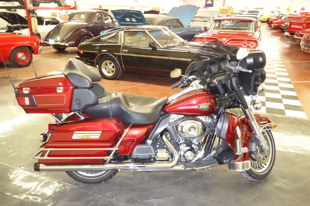 Used 2009 HARLEY DAVIDSON FLHTCU ULTRA CLASSIC-PRICE DROP-SPRING FUN-BUY NOW | Mundelein, IL