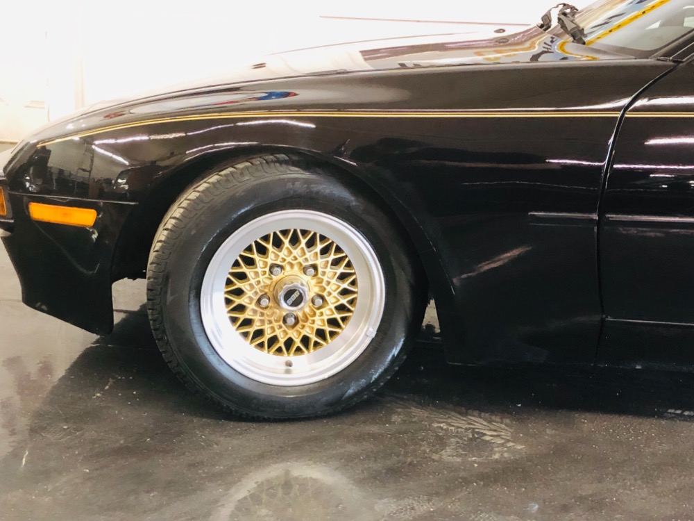Used 1986 Porsche 944 -RESTORED BBS PS PW PB AC RECIEPTS-VIDEO | Mundelein, IL
