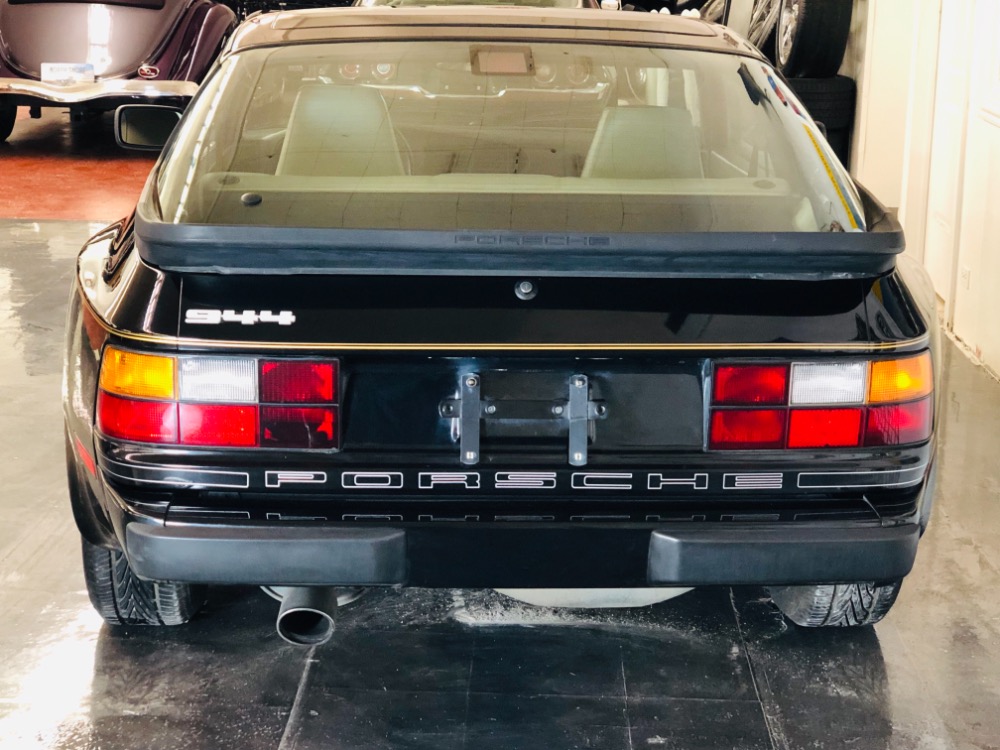 Used 1986 Porsche 944 -RESTORED BBS PS PW PB AC RECIEPTS-VIDEO | Mundelein, IL