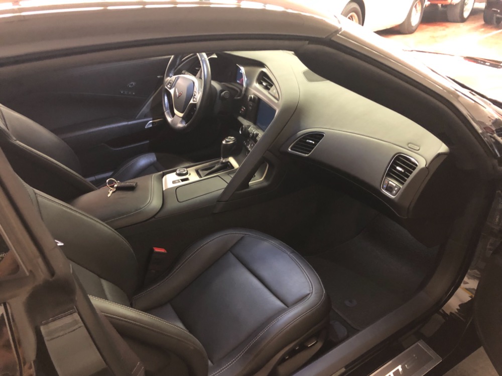 Used 2015 Chevrolet Corvette -Z51 STINGRAY-2LT-1 OWNER-NO HAGGLE PRICE-BELOW MARKET VALUE- | Mundelein, IL
