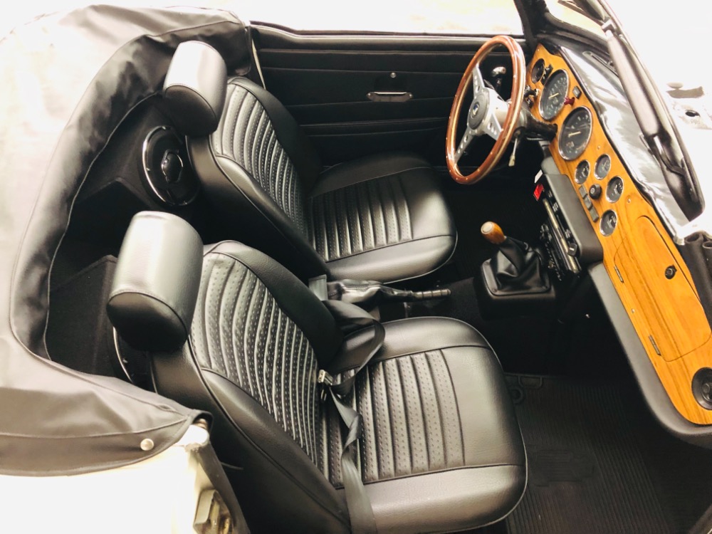 Used 1975 Triumph TR6 -RESTORED CLASSIC CONVERTIBLE-DOCUMENTED-BRITISH SENSATION- | Mundelein, IL