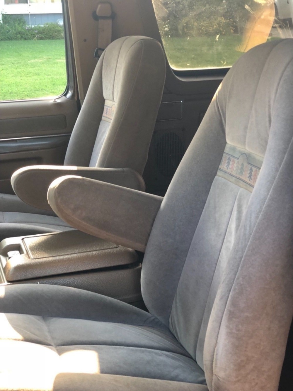 Used 1991 Ford Bronco -EDDIE BAUER-ORIGINAL PAINT/MILES-4X4-FRAME OFF-CALIFORNIA TRUCK- | Mundelein, IL
