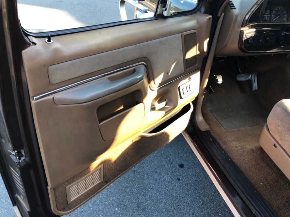 Used 1991 Ford Bronco -EDDIE BAUER-ORIGINAL PAINT/MILES-4X4-FRAME OFF-CALIFORNIA TRUCK- | Mundelein, IL