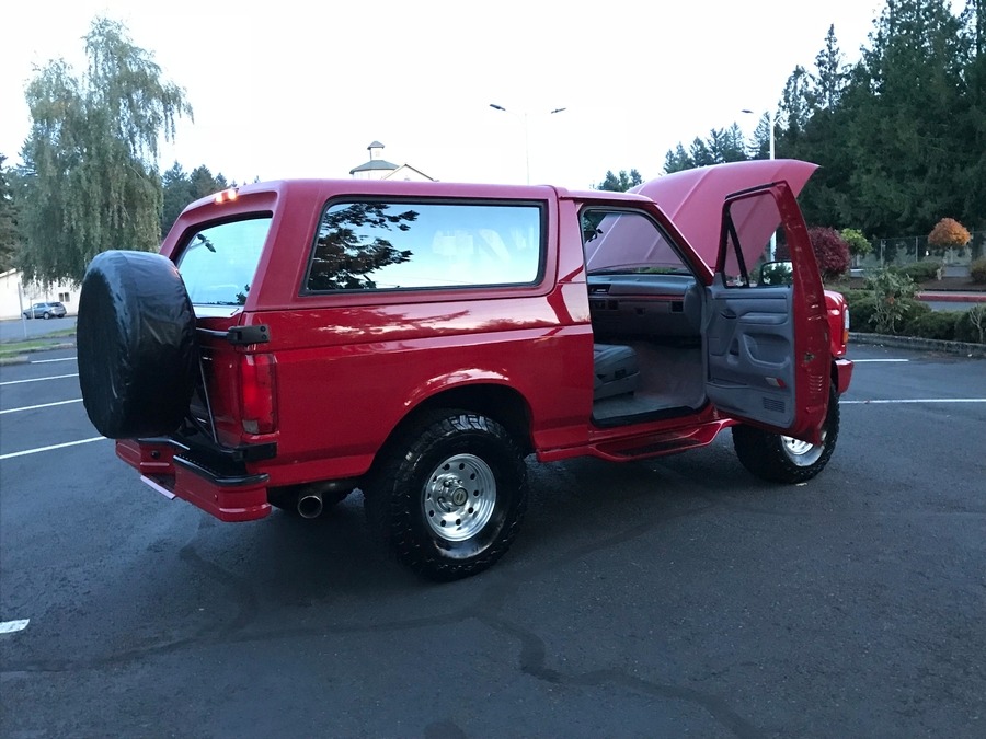 Used 1995 Ford Bronco XLT-CLEAN AUTO CHECK-4X4-LEATHER INTERIOR- | Mundelein, IL