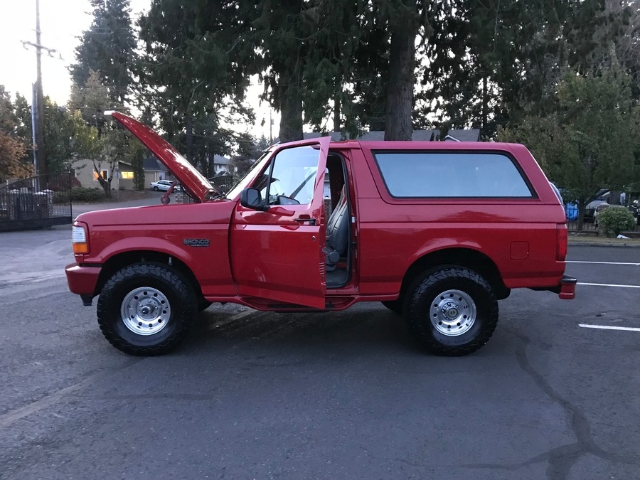 Used 1995 Ford Bronco XLT-CLEAN AUTO CHECK-4X4-LEATHER INTERIOR- | Mundelein, IL