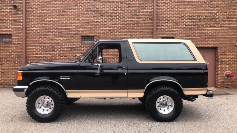 Used 1990 Ford Bronco Eddie Bauer XLT-4X4-CLEAN CARFAX-FROM VIRGINIA-REBUILT ORIGINAL-TOW HITCH- | Mundelein, IL