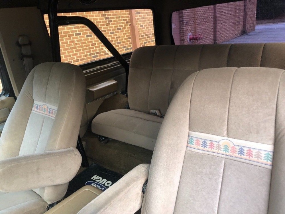 Used 1990 Ford Bronco Eddie Bauer XLT-4X4-CLEAN CARFAX-FROM VIRGINIA-REBUILT ORIGINAL-TOW HITCH- | Mundelein, IL