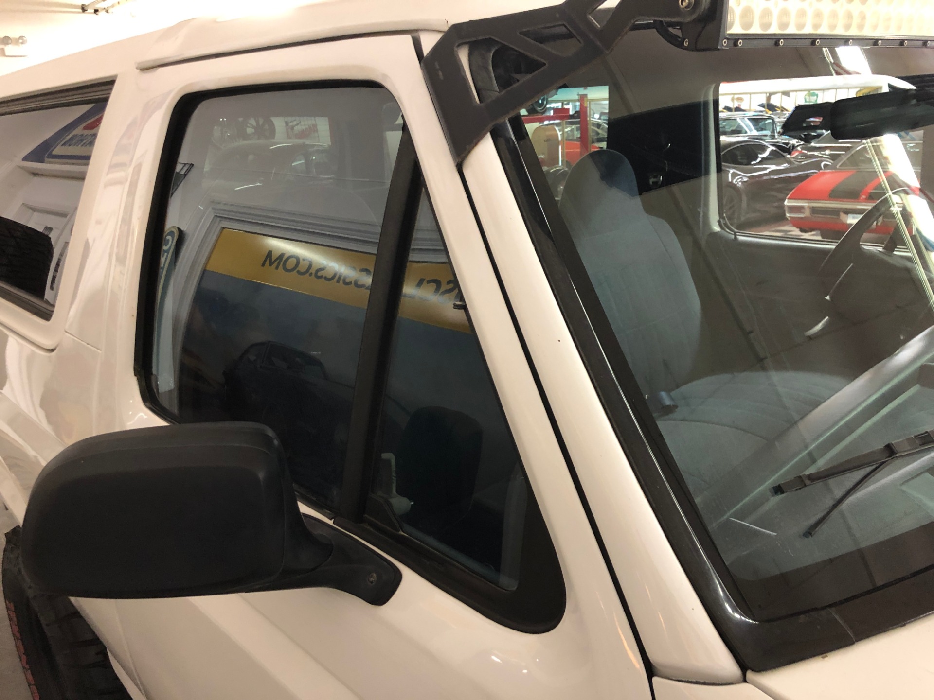 Used 1995 Ford Bronco XL-CLEAN CALIFORNIA VEHICLE-FINANCING OK-CLEAN CARFAX-VIDEO | Mundelein, IL