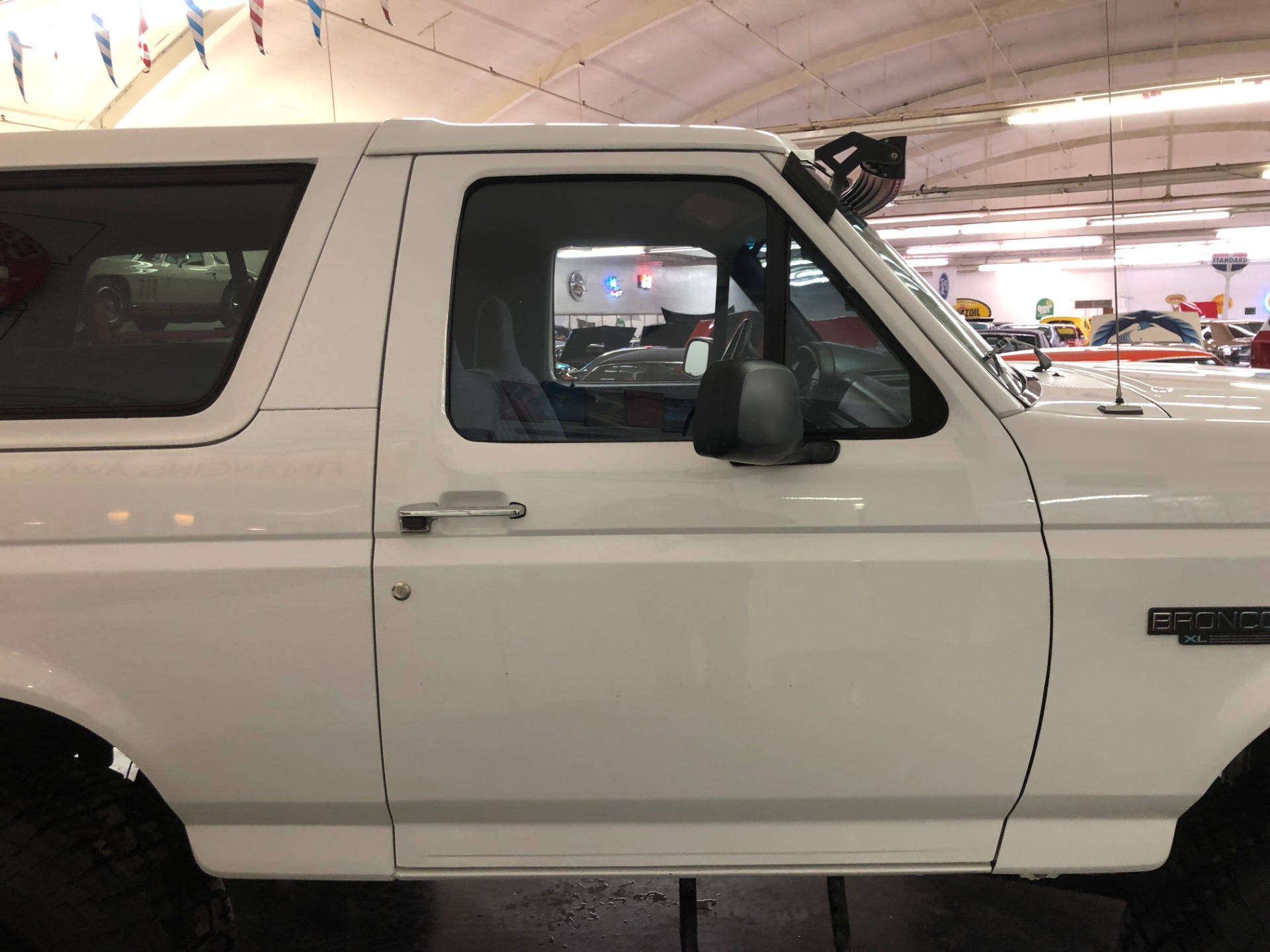 Used 1995 Ford Bronco XL-CLEAN CALIFORNIA VEHICLE-FINANCING OK-CLEAN CARFAX-VIDEO | Mundelein, IL
