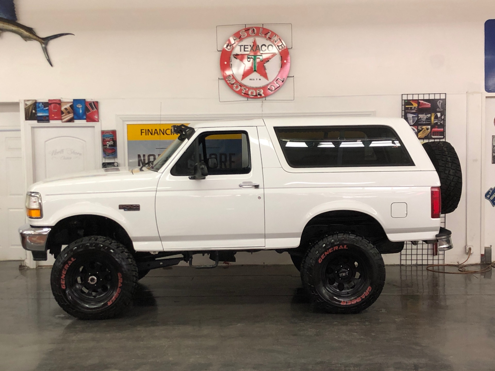Used 1995 Ford Bronco XL-CLEAN CALIFORNIA VEHICLE-FINANCING OK-CLEAN CARFAX-VIDEO | Mundelein, IL