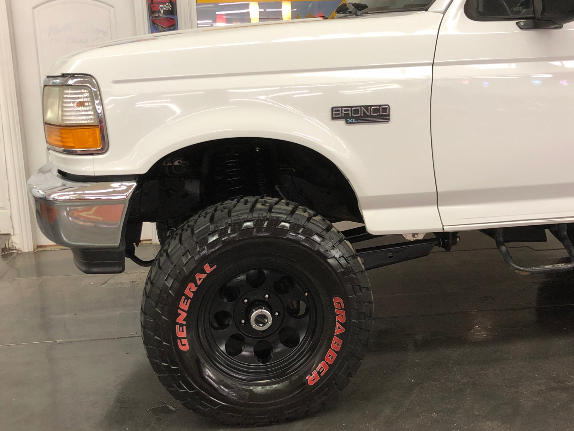 Used 1995 Ford Bronco XL-CLEAN CALIFORNIA VEHICLE-FINANCING OK-CLEAN CARFAX-VIDEO | Mundelein, IL