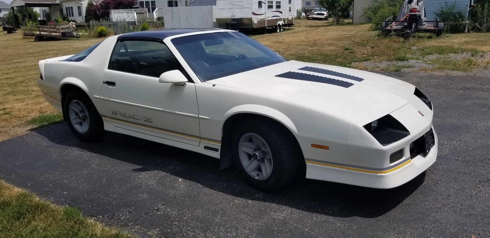Used 1988 Chevrolet Camaro -IROC Z-CLEAN 2DOOR HATCHBACK-1 OWNER VEHICLE-CLEAN CARFAX- | Mundelein, IL