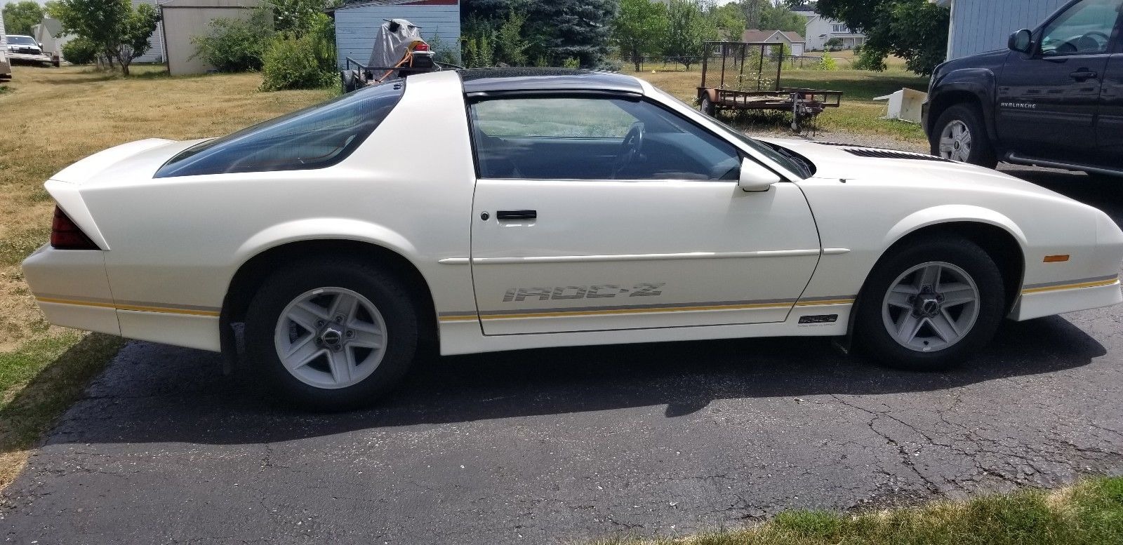 Used 1988 Chevrolet Camaro -IROC Z-CLEAN 2DOOR HATCHBACK-1 OWNER VEHICLE-CLEAN CARFAX- | Mundelein, IL
