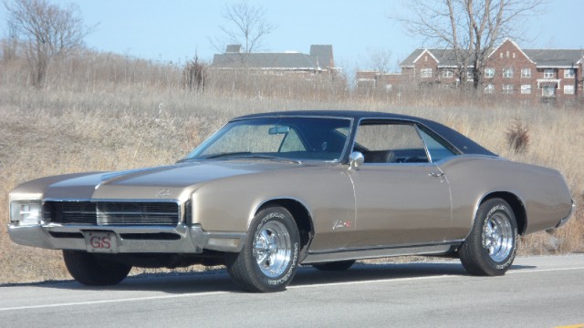 Used 1967 Buick Riviera SOLD-SEE VIDEO--NUMBERS MATCHING SURVIVOR!!!  TRADES OK! | Mundelein, IL