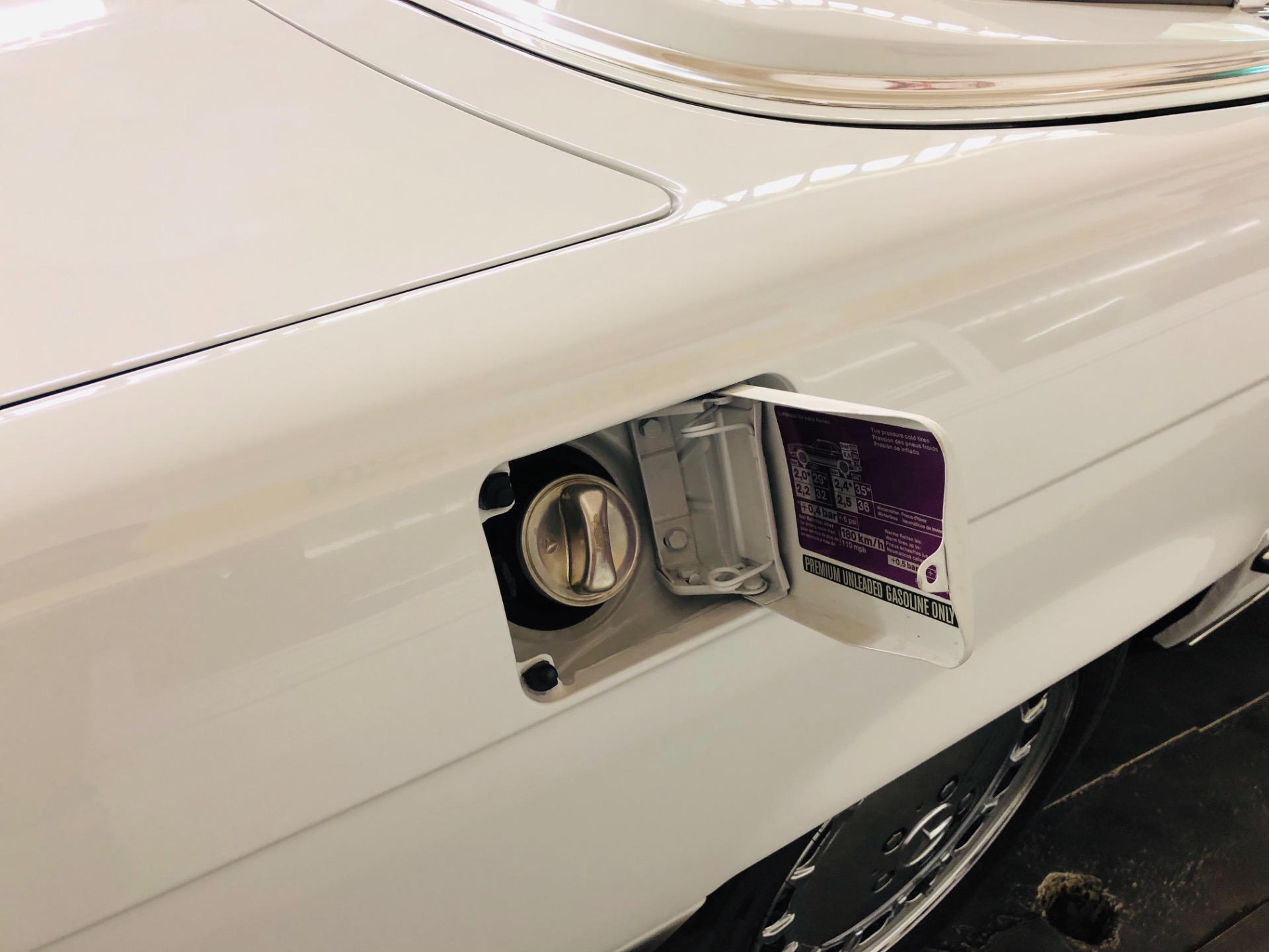 Used 1989 Mercedes Benz 560 SL -FINAL YEAR ICONIC ROADSTER/CONVERTIBLE-VIDEO | Mundelein, IL