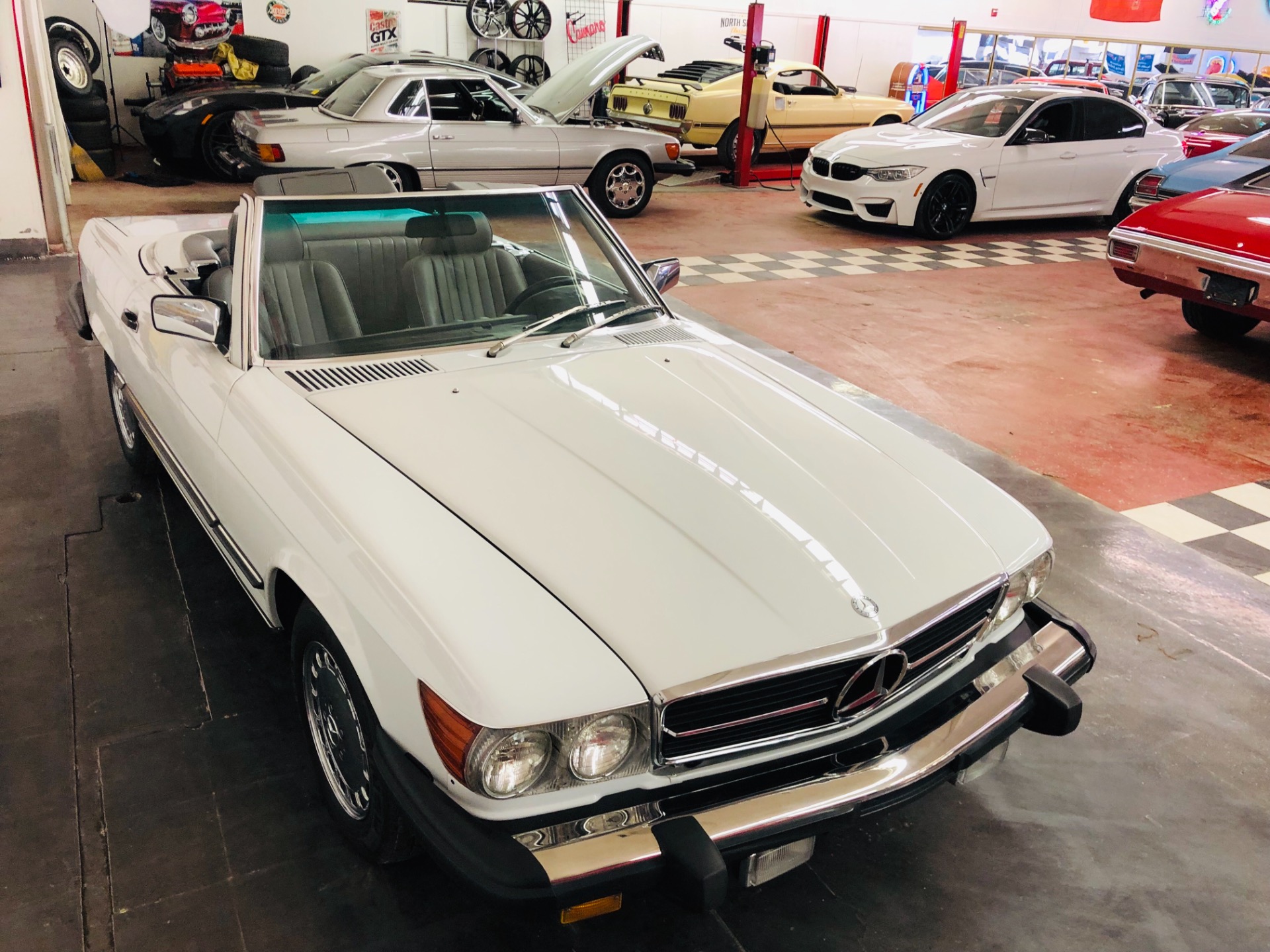 Used 1989 Mercedes Benz 560 SL -FINAL YEAR ICONIC ROADSTER/CONVERTIBLE-VIDEO | Mundelein, IL
