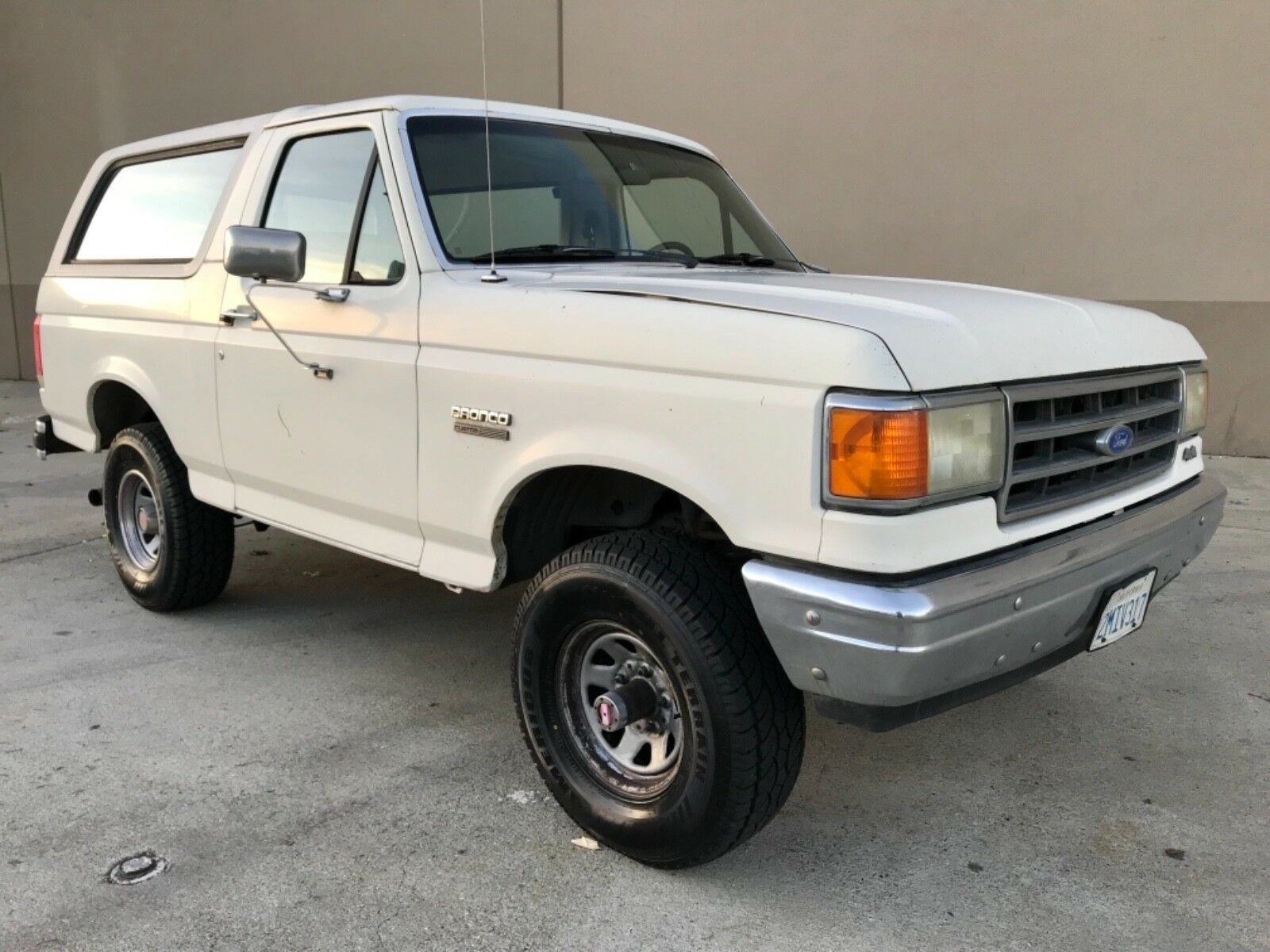 Used 1989 Ford Bronco -CUSTOM-ONE OWNER CALIFORNIA SUV-85K MILES-4X4- | Mundelein, IL