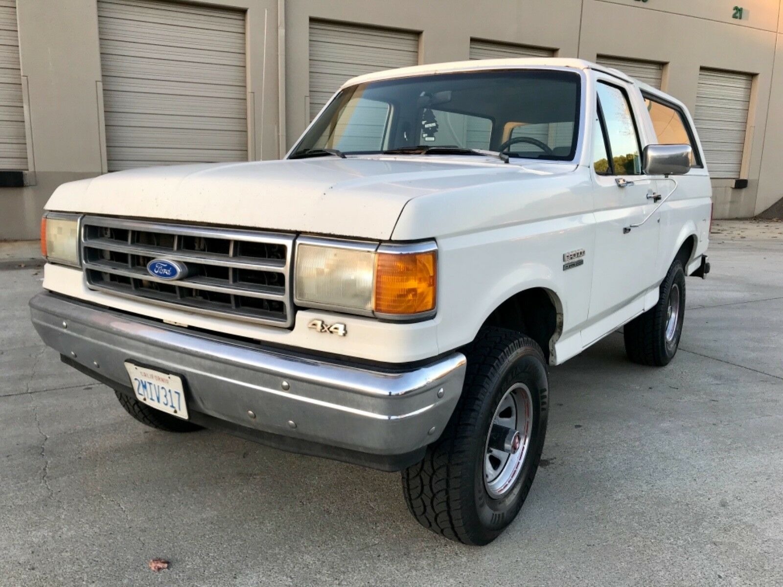 Used 1989 Ford Bronco -CUSTOM-ONE OWNER CALIFORNIA SUV-85K MILES-4X4- | Mundelein, IL