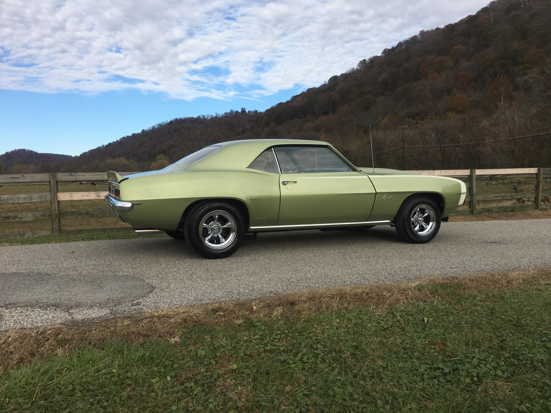 Used 1969 Chevrolet Camaro -GREAT DRIVER CLASSIC- | Mundelein, IL