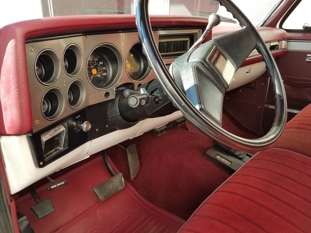 Used 1988 Chevrolet Suburban -Silverado Package-Air conditioning-4X4-3rd Row- VIDEO | Mundelein, IL