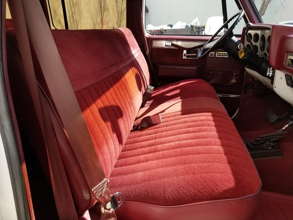 Used 1988 Chevrolet Suburban -Silverado Package-Air conditioning-4X4-3rd Row- VIDEO | Mundelein, IL