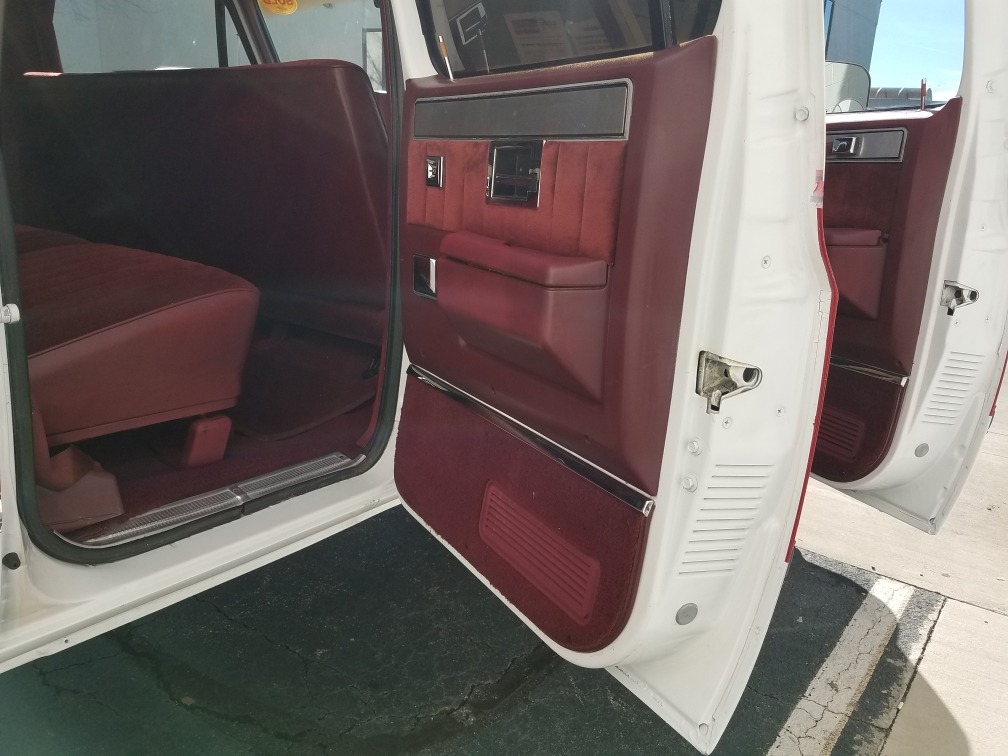 Used 1988 Chevrolet Suburban -Silverado Package-Air conditioning-4X4-3rd Row- VIDEO | Mundelein, IL