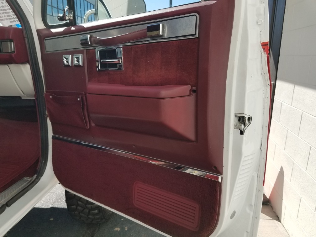 Used 1988 Chevrolet Suburban -Silverado Package-Air conditioning-4X4-3rd Row- VIDEO | Mundelein, IL