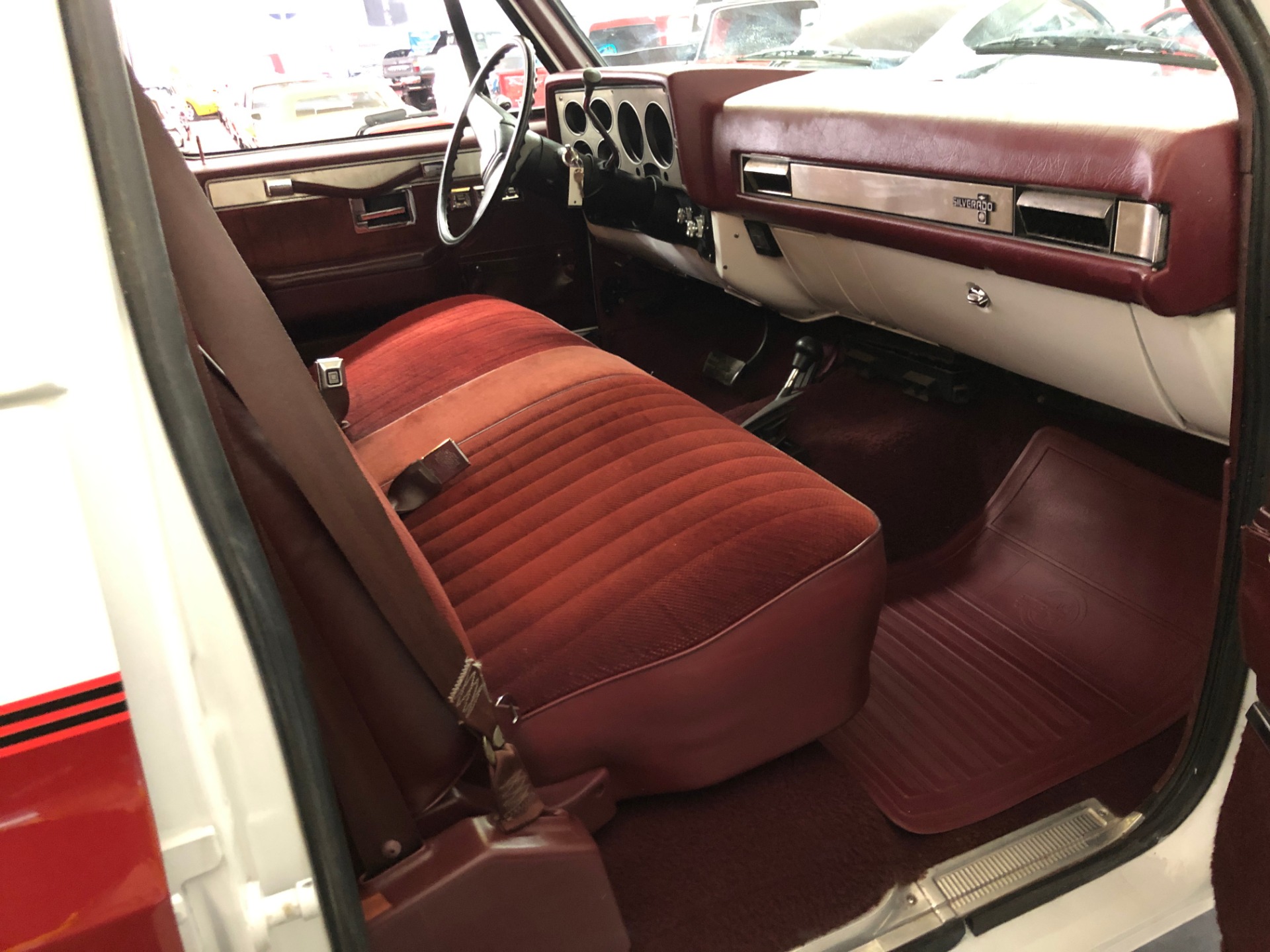 Used 1988 Chevrolet Suburban -Silverado Package-Air conditioning-4X4-3rd Row- VIDEO | Mundelein, IL