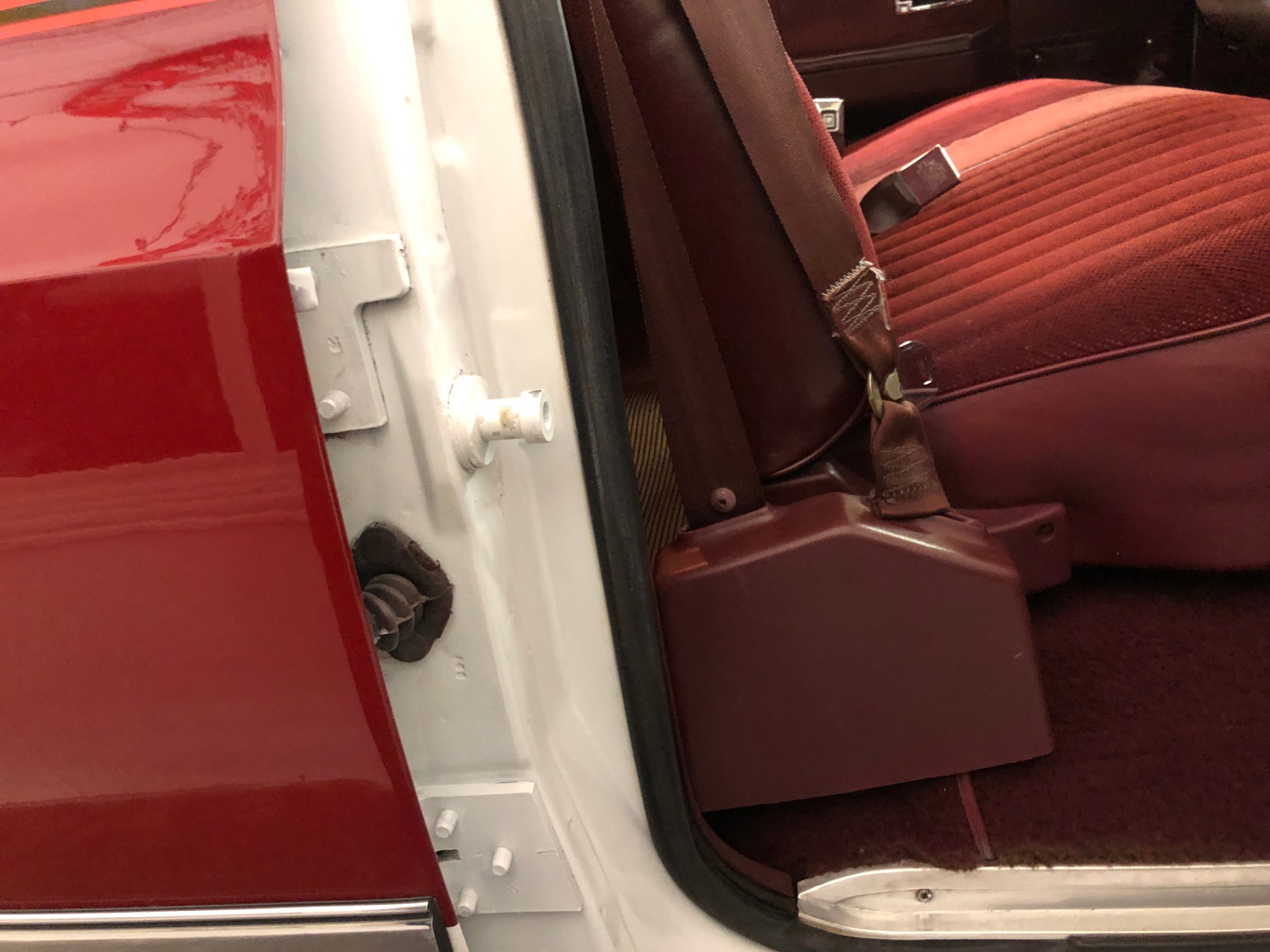 Used 1988 Chevrolet Suburban -Silverado Package-Air conditioning-4X4-3rd Row- VIDEO | Mundelein, IL