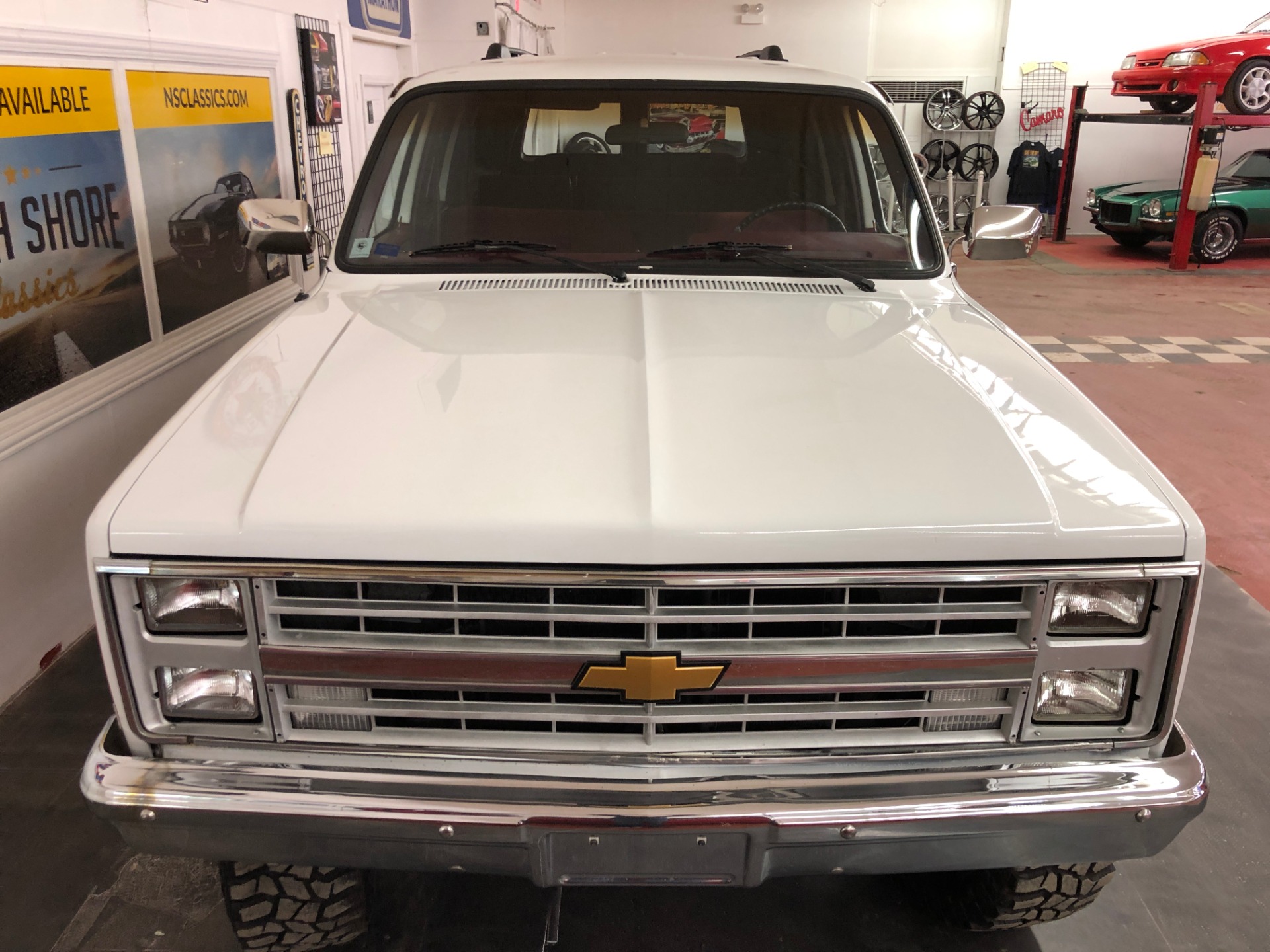 Used 1988 Chevrolet Suburban -Silverado Package-Air conditioning-4X4-3rd Row- VIDEO | Mundelein, IL