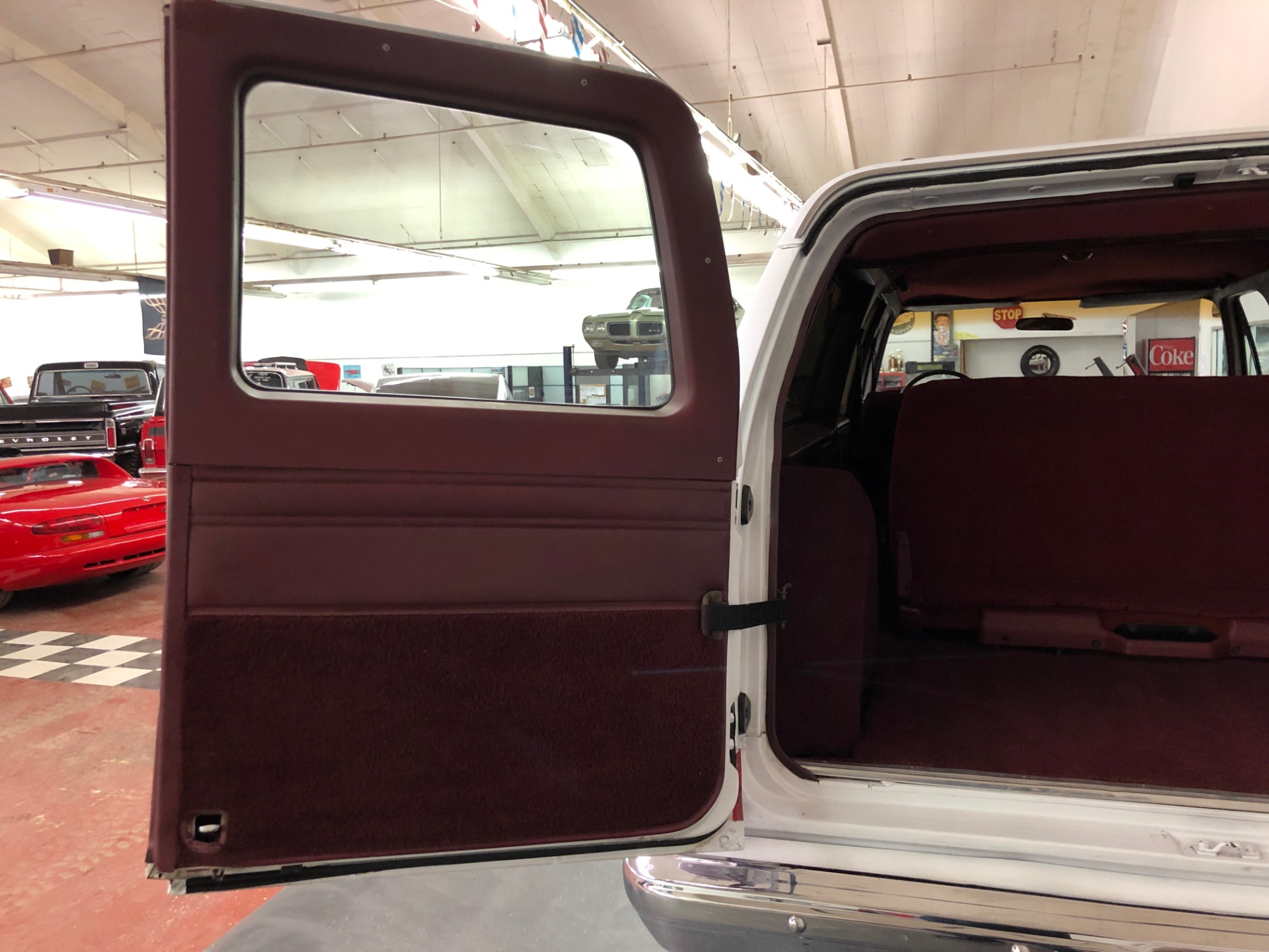 Used 1988 Chevrolet Suburban -Silverado Package-Air conditioning-4X4-3rd Row- VIDEO | Mundelein, IL
