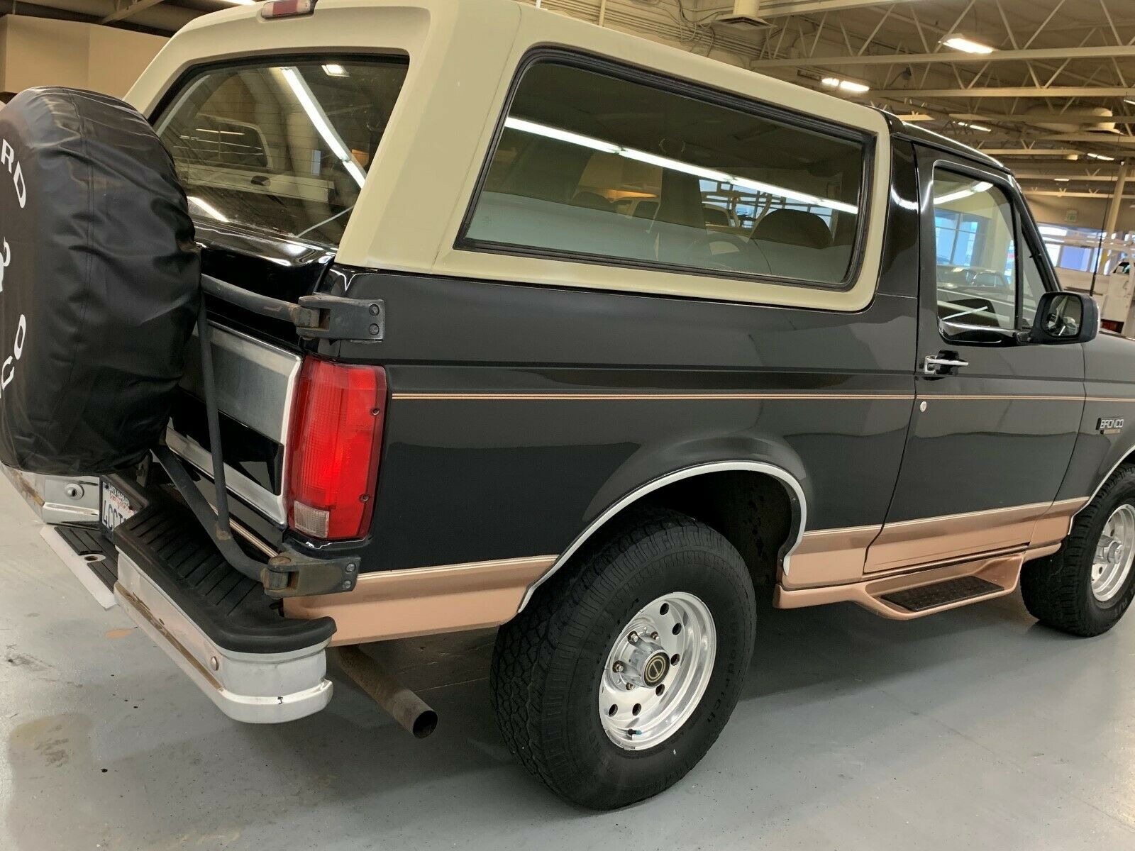 Used 1995 Ford Bronco -EDDIE BAUER-4WD-CALIFORNIA SUV-SOLID AND READY- | Mundelein, IL