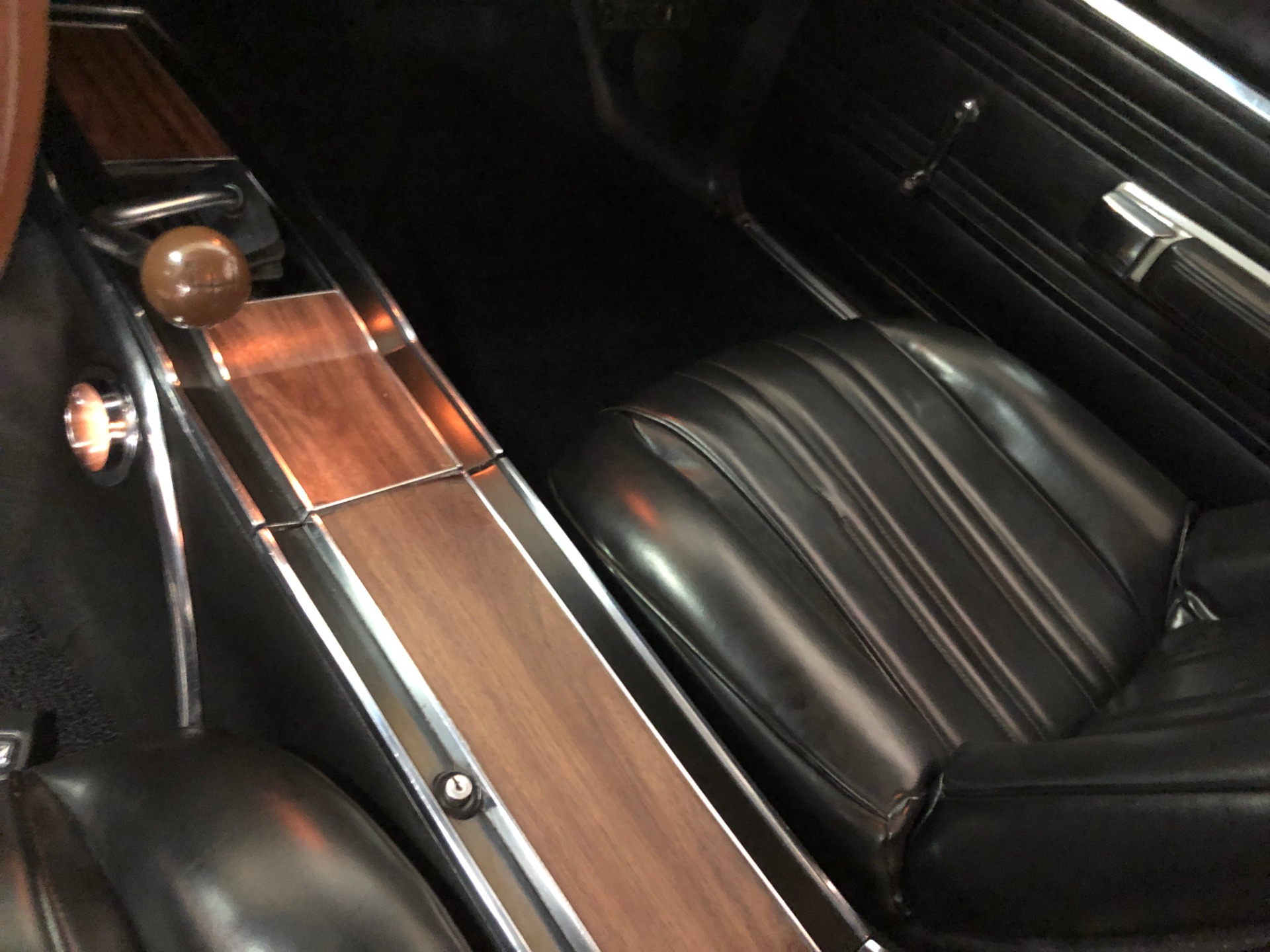 Used 1969 Plymouth RoadRunner -Beep Beep-Real RM23 Code-4 Speed Mopar-VIDEO | Mundelein, IL