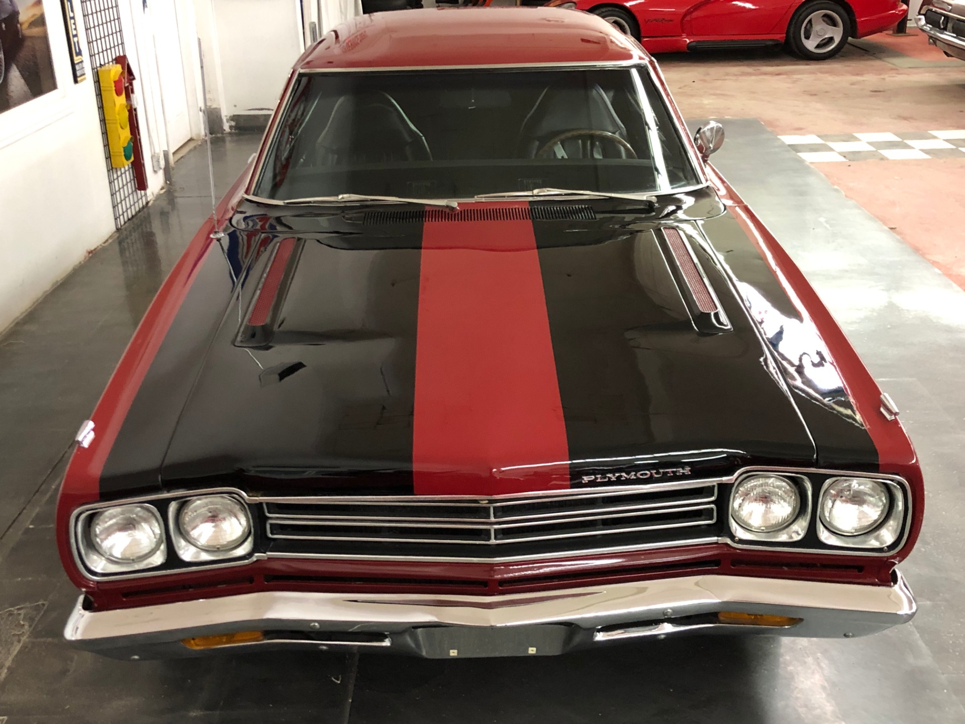 Used 1969 Plymouth RoadRunner -Beep Beep-Real RM23 Code-4 Speed Mopar-VIDEO | Mundelein, IL