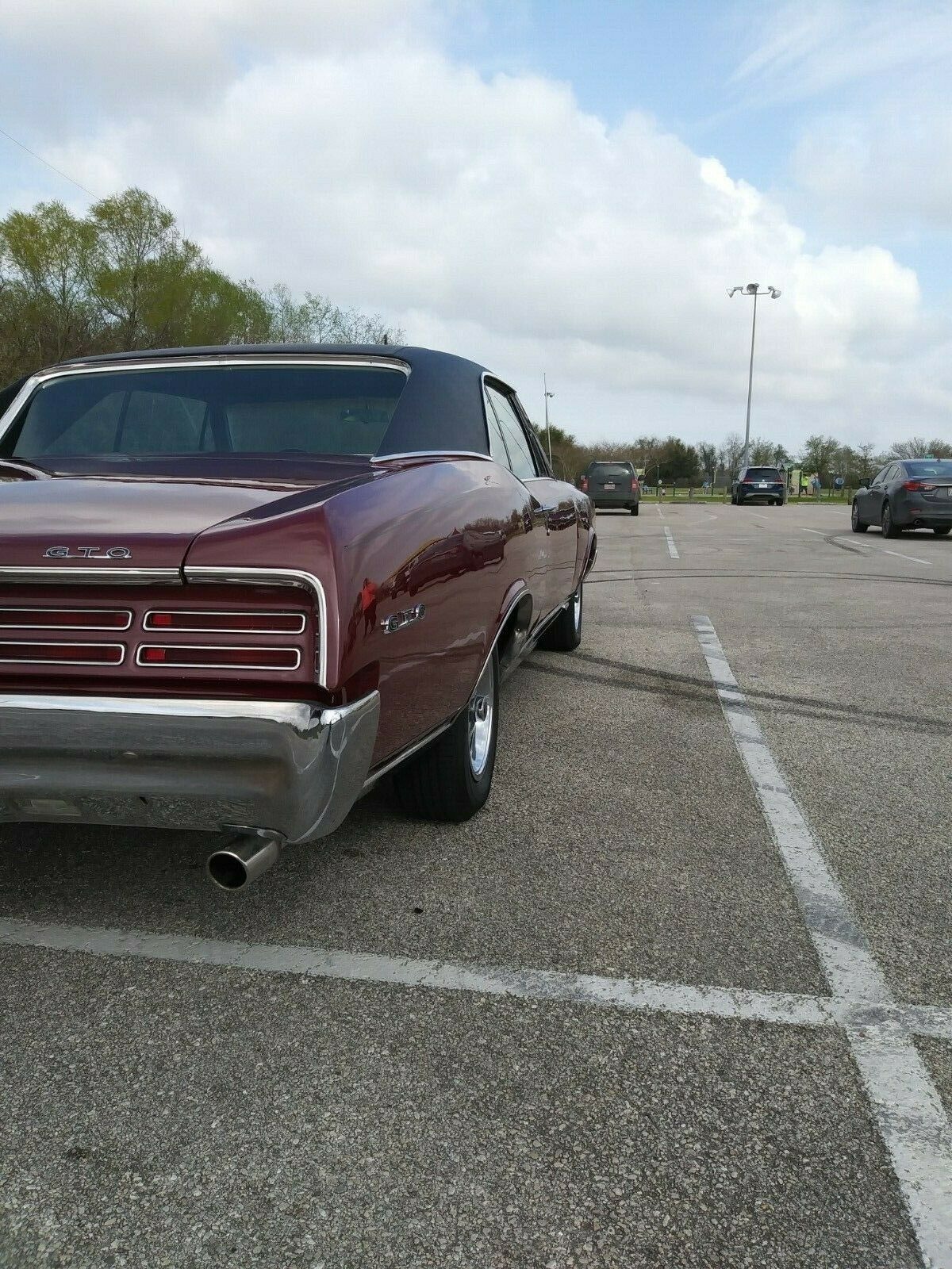 Used 1967 Pontiac GTO -242 CAR-NUMBERS MATCHING 400/400-HIS/HERS CONSOLE SHIFTING | Mundelein, IL