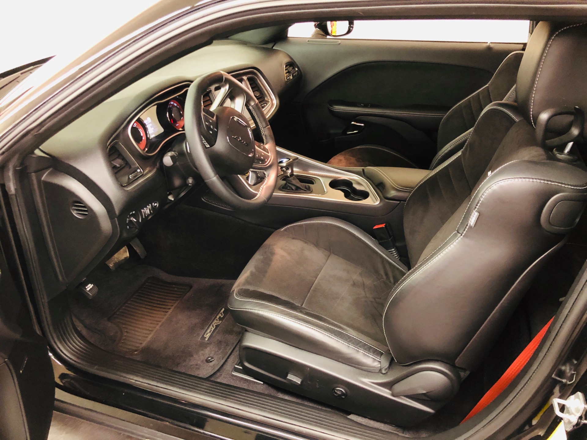 Used 2016 Dodge Challenger HELLCAT-SRT WARRANTY-ONE OWNER-LIKE NEW-SEE VIDEO | Mundelein, IL